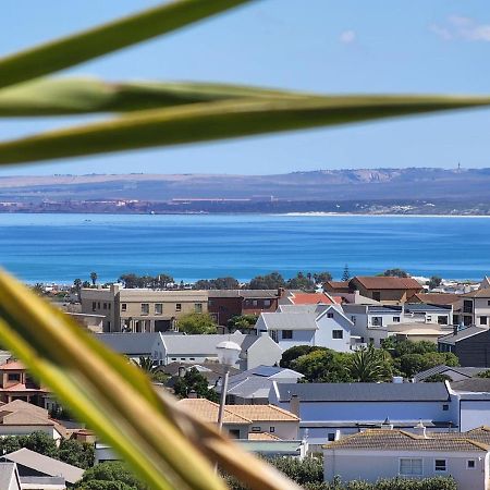 Langebaan Guest House Экстерьер фото